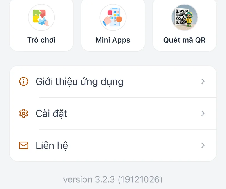 Cuối thẻ Danh mục với ba dòng: Giới thiệu ứng dụng, Cài đặt, Liên hệ