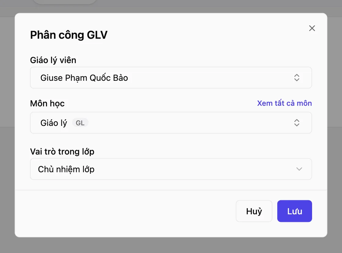 Hộp «Phân công GLV» với ô «Giáo lý viên», ô «Môn học» có nút «Xem tất cả môn», ô «Vai trò trong lớp» và nút «Lưu»
