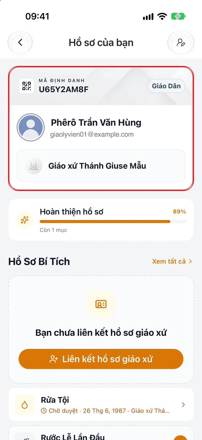 Trang hồ sơ cá nhân của một tài khoản linh mục với thẻ thông tin cá nhân được khoanh đỏ