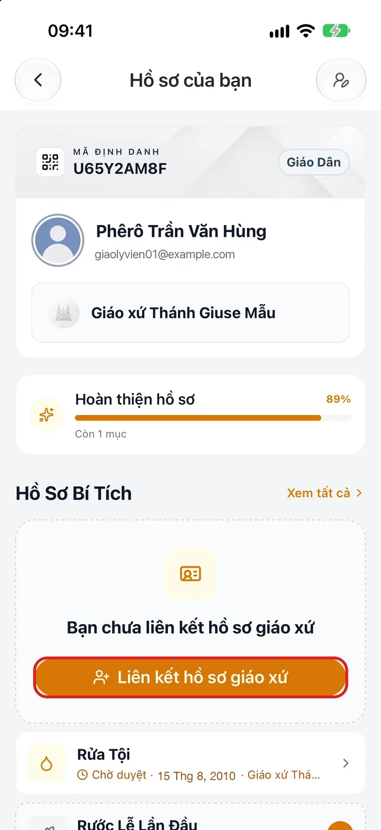 Trang hồ sơ cá nhân, phần «Hồ Sơ Bí Tích» với dòng «Liên kết hồ sơ giáo xứ» được khoanh đỏ